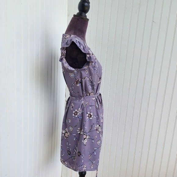Ann Taylor LOFT Purple White Floral Shift Dress Flutter Sleeves Womens Belt SP - Picture 5 of 15